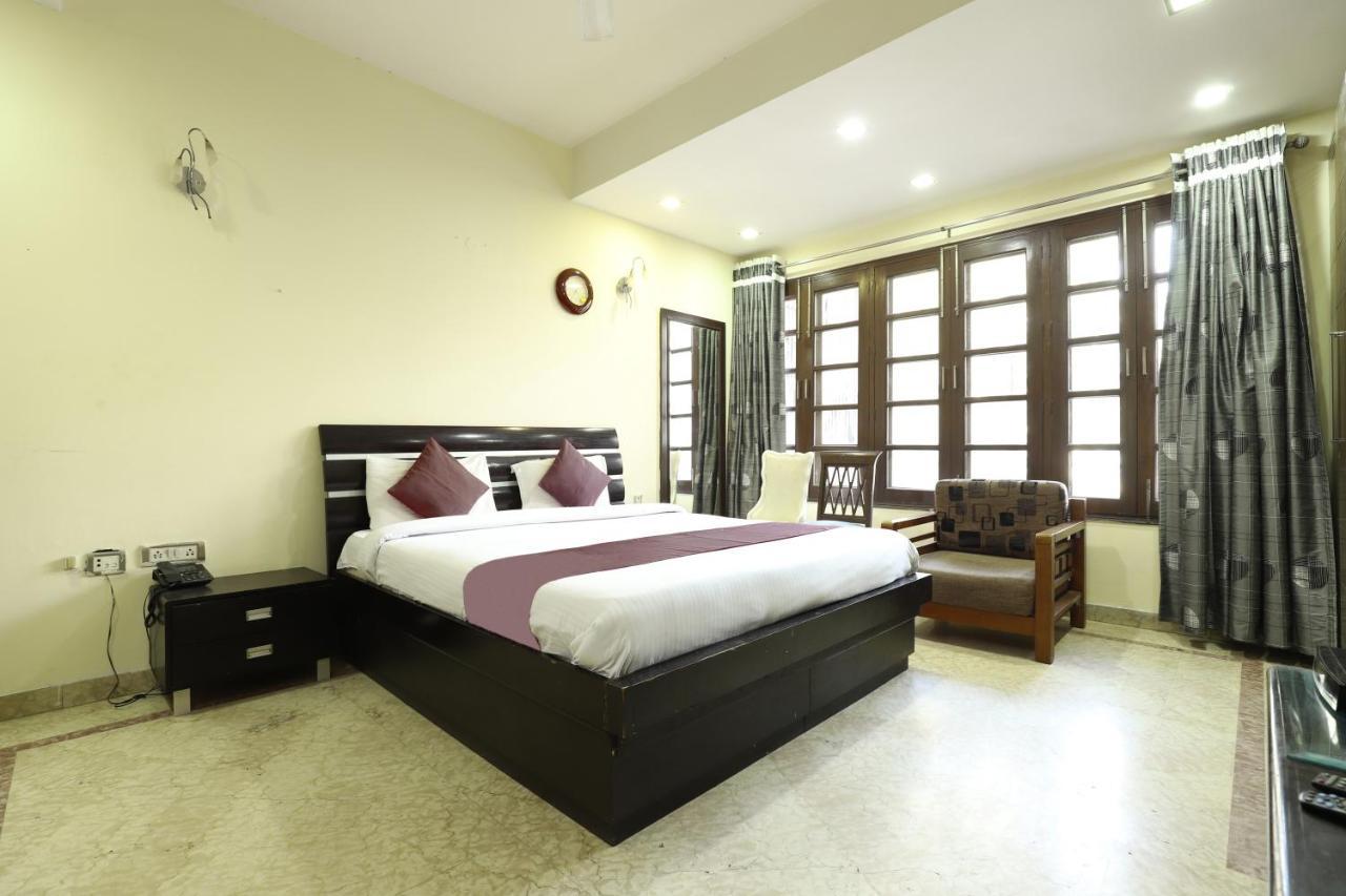 Hotel Livia Residency Neu-Delhi Exterior foto